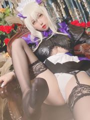 [Фото интернет-знаменитости COSER] Taro Yuan Yuko SJ_ - Селфи черной горничной с оружием