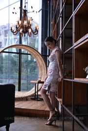 [IESS 奇思趣向] Modelo: Xiaojie "Elegant Cheongsam Woman"