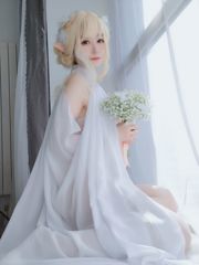 [Cosplay] Miss Coser Baiyin - Kleine Ram