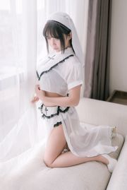 COSER takes away Mo Ziaa "Pure White Nun" [COSPLAY Beauty]