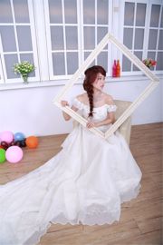 Taiwan's innocent girl Bai Bai/Li Yixuan "Mechanical and Electrical Girls' Wedding Studio Shooting"